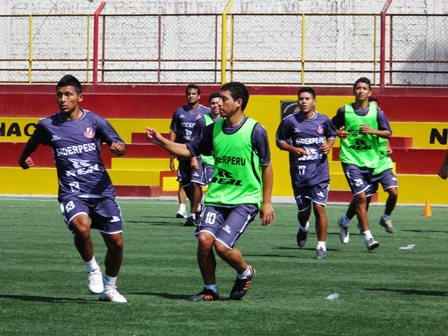 galvez-entrenamiento-en-chimbote